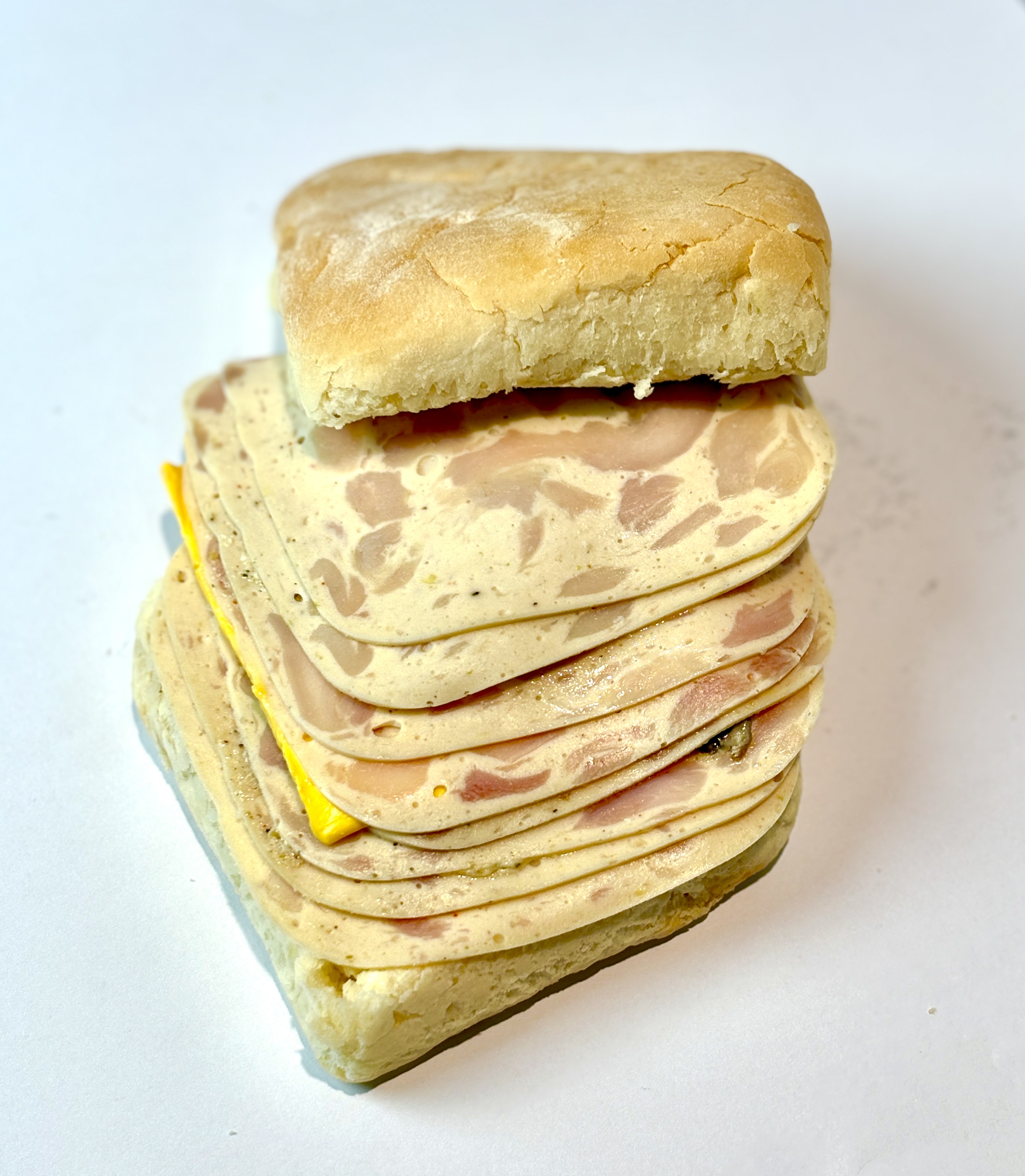 ساندویچ چاباتا ژامبون مرغ